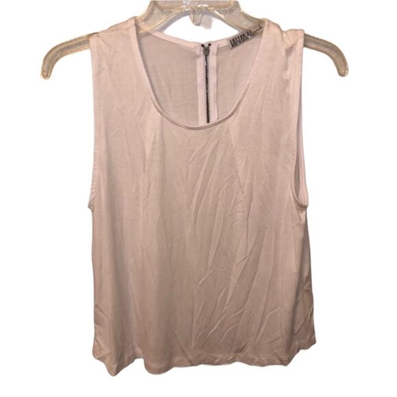 Basic White Top - Picture 1 of 3